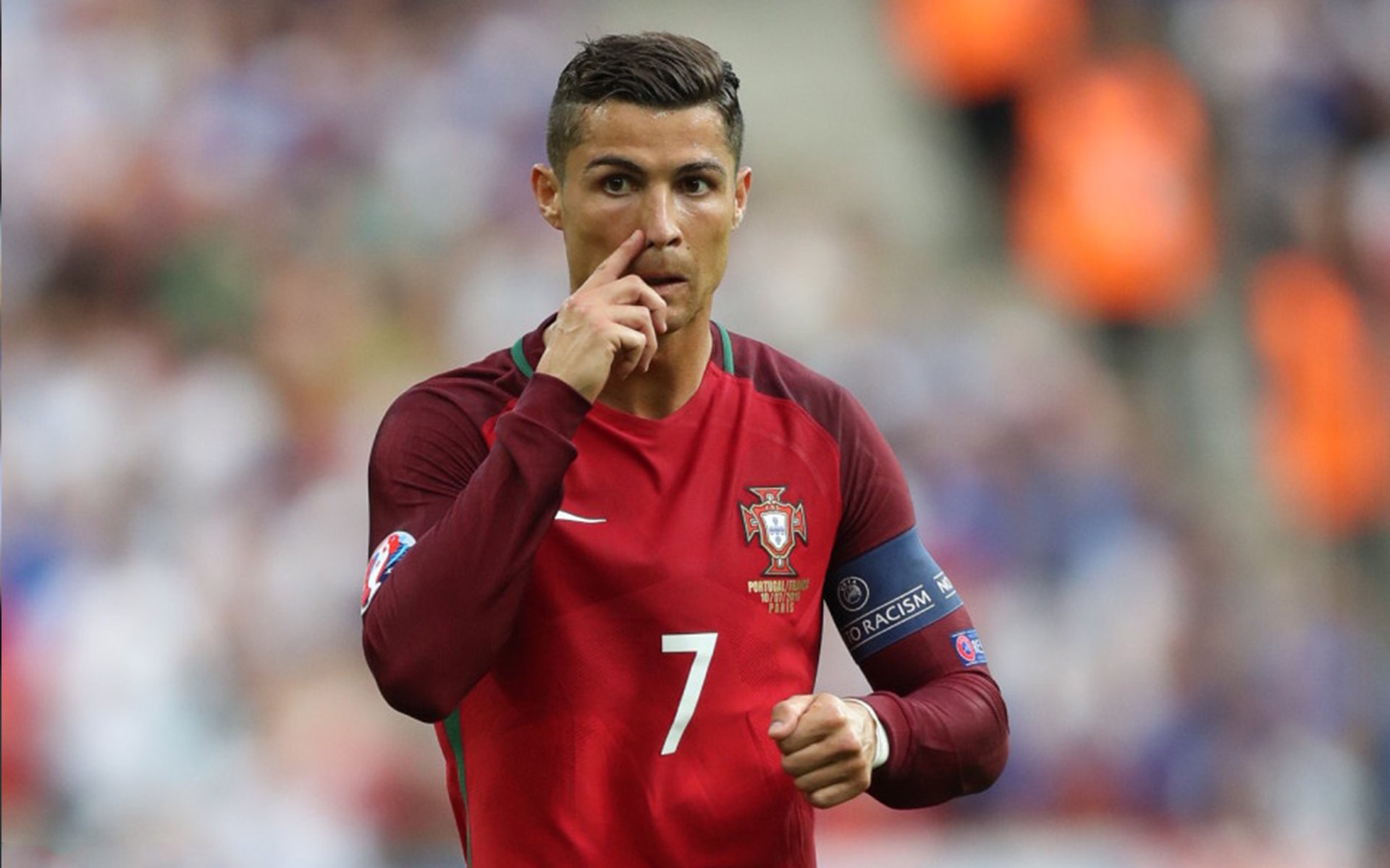 中超联赛中国队爆冷 球迷呼吁引进高水平外教，中超球迷开放